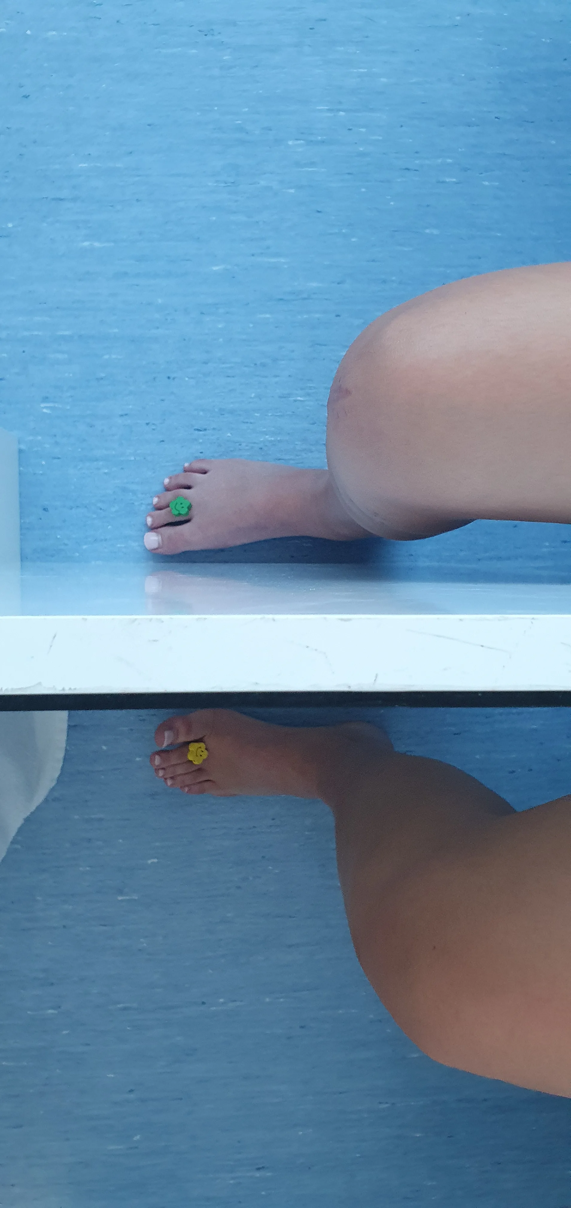 Mirror terapija — rehabilitacija stopala zrcalom